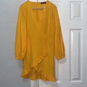 CBR yellow long sleeve plain pleated dress